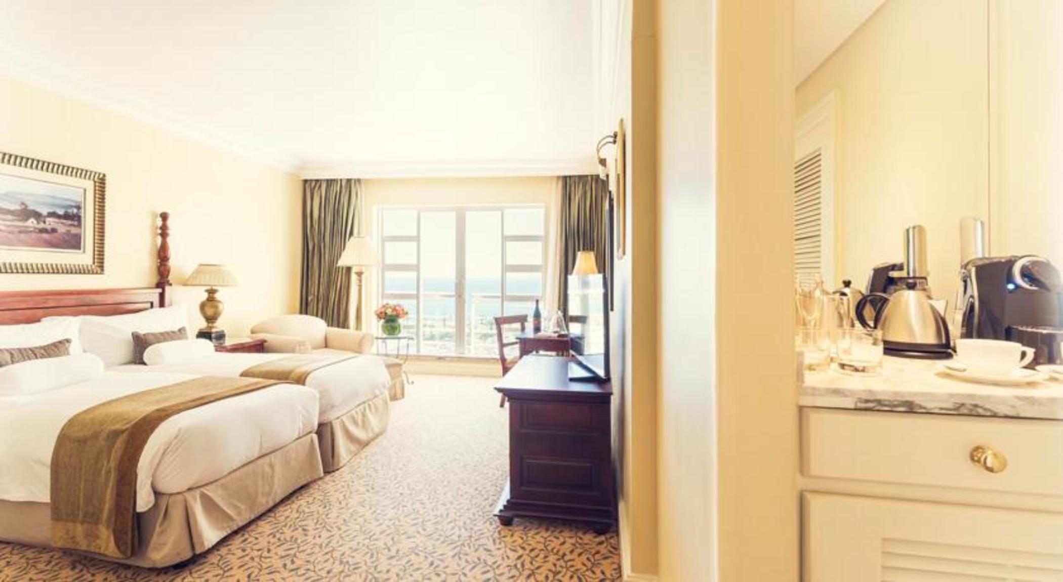 The Table Bay Hotel Κέιπ Τάουν Εξωτερικό φωτογραφία A room at the hotel
