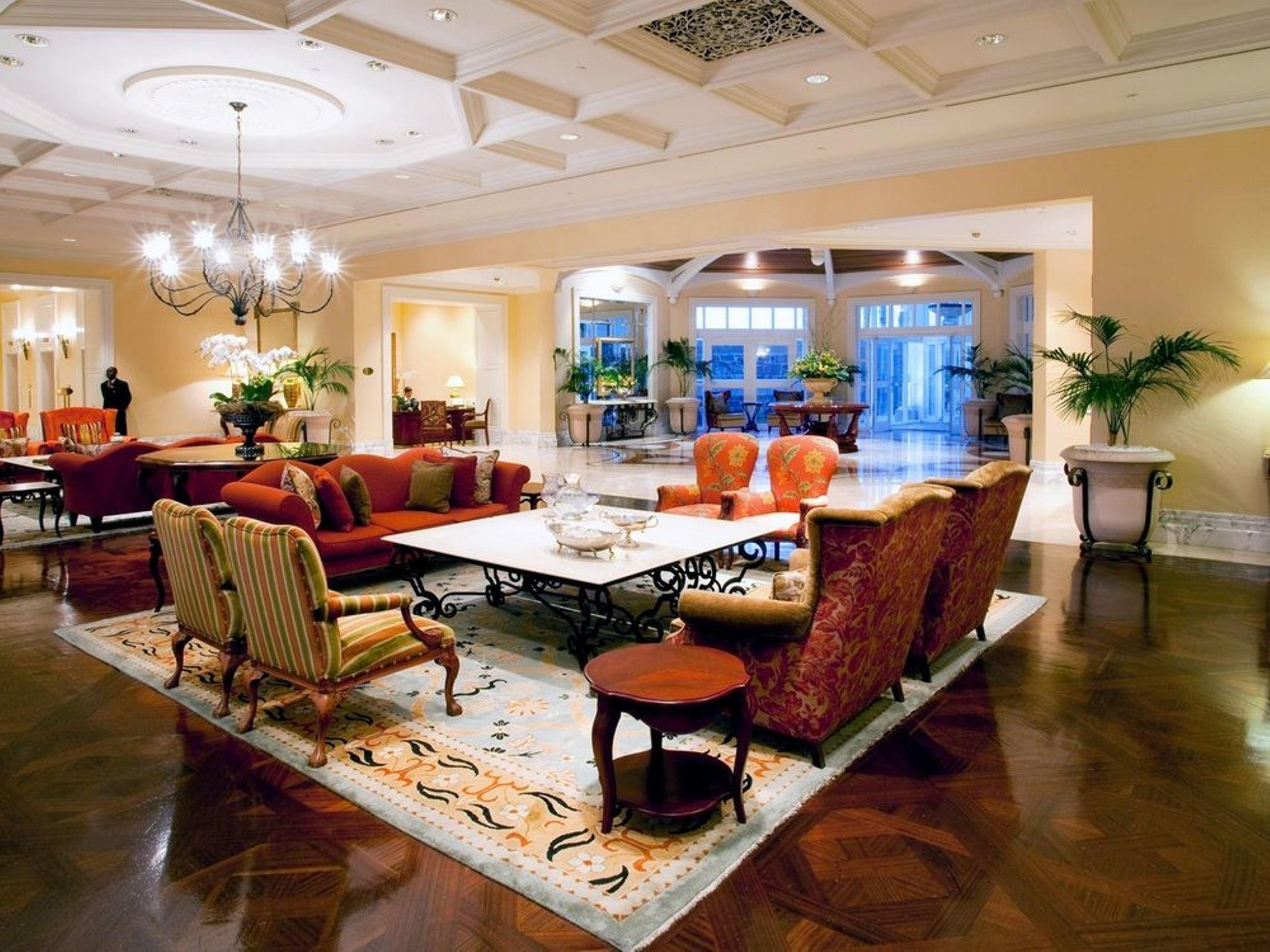 The Table Bay Hotel Κέιπ Τάουν Εξωτερικό φωτογραφία The lobby of the Four Seasons Hotel, Miami