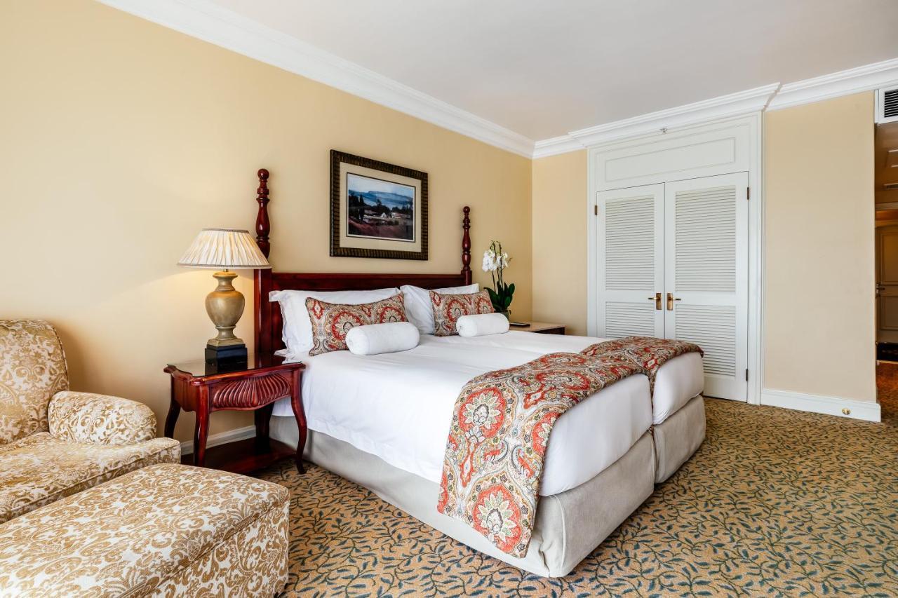 The Table Bay Hotel Κέιπ Τάουν Εξωτερικό φωτογραφία A bedroom at the Cape Town Hilton