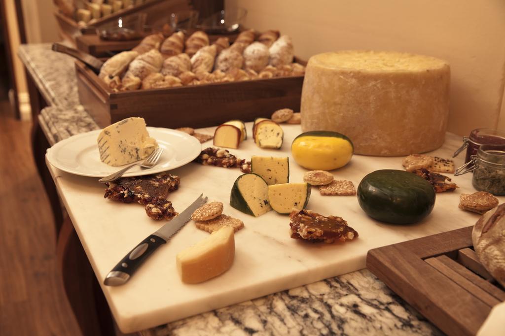 The Table Bay Hotel Κέιπ Τάουν Εξωτερικό φωτογραφία Cheese